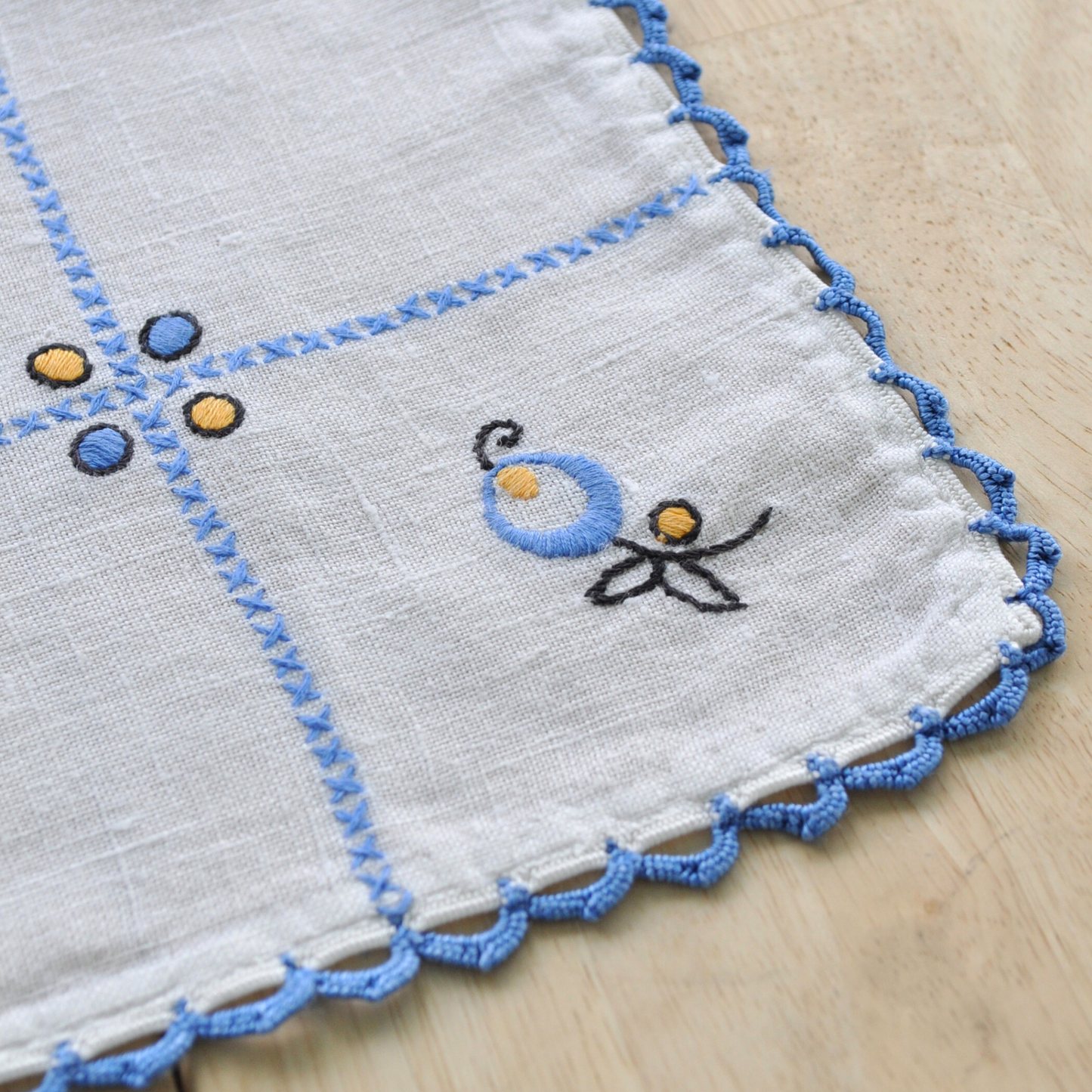 Hanny Table Covering & Napkin Set