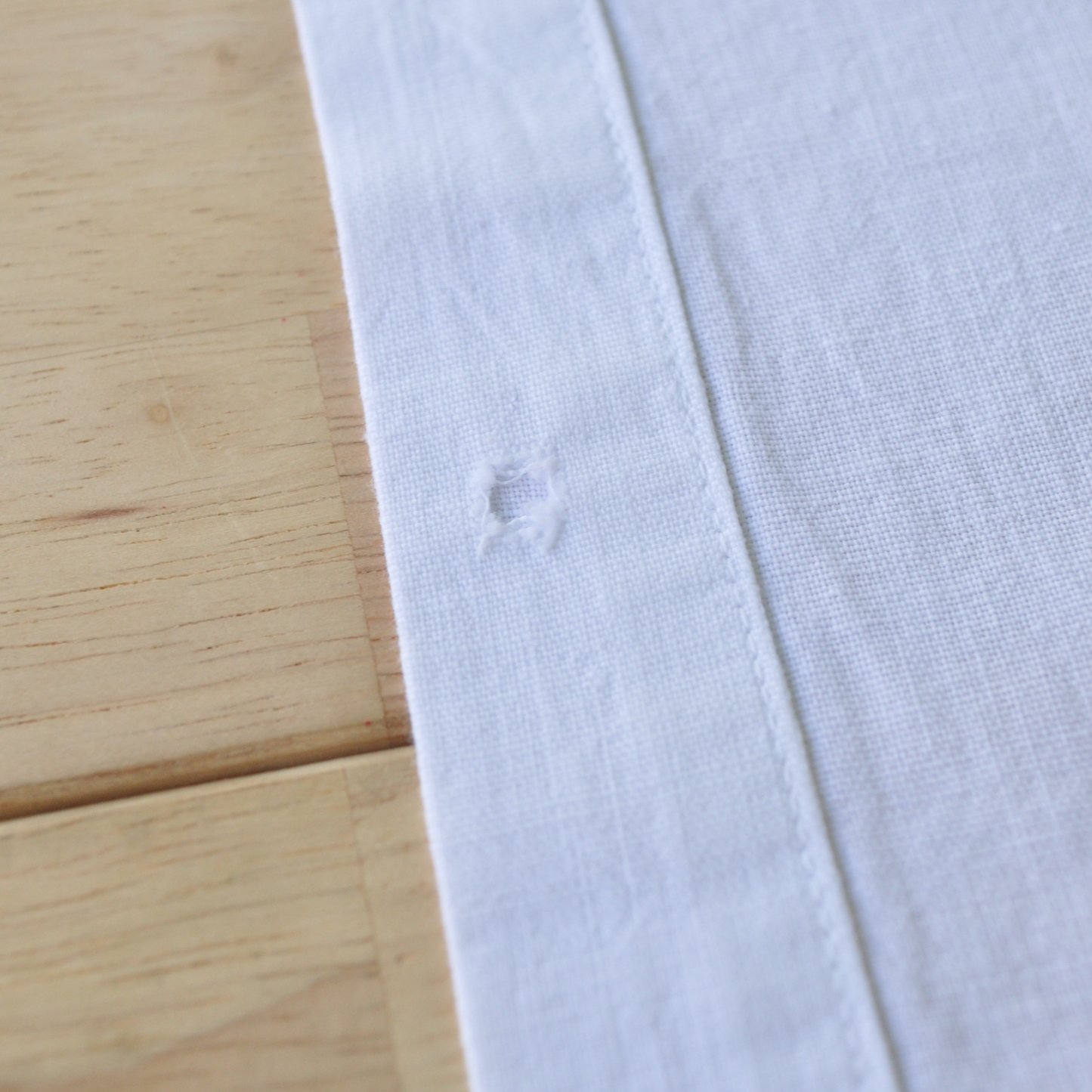 Rennie Table Covering