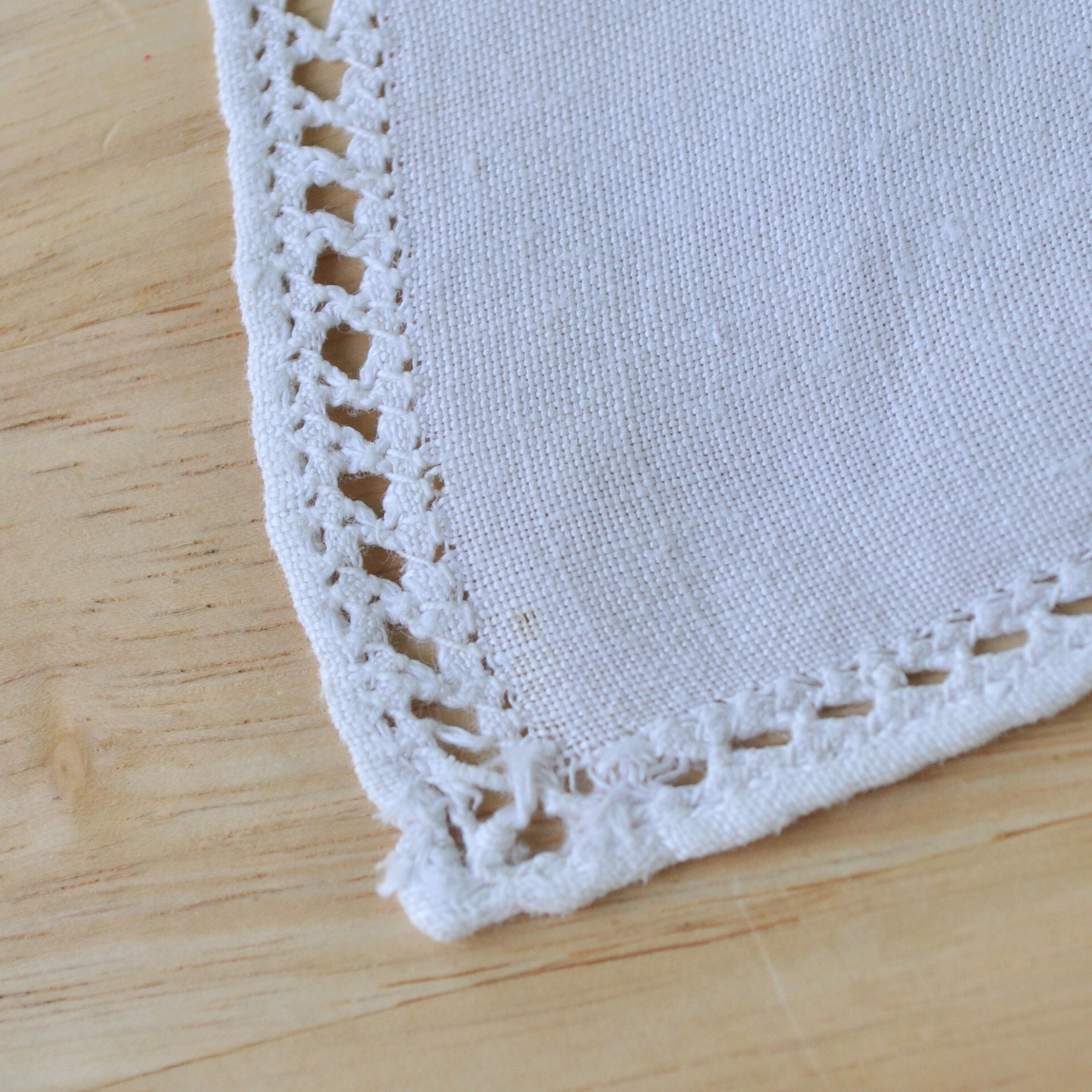 Primrose Table Covering