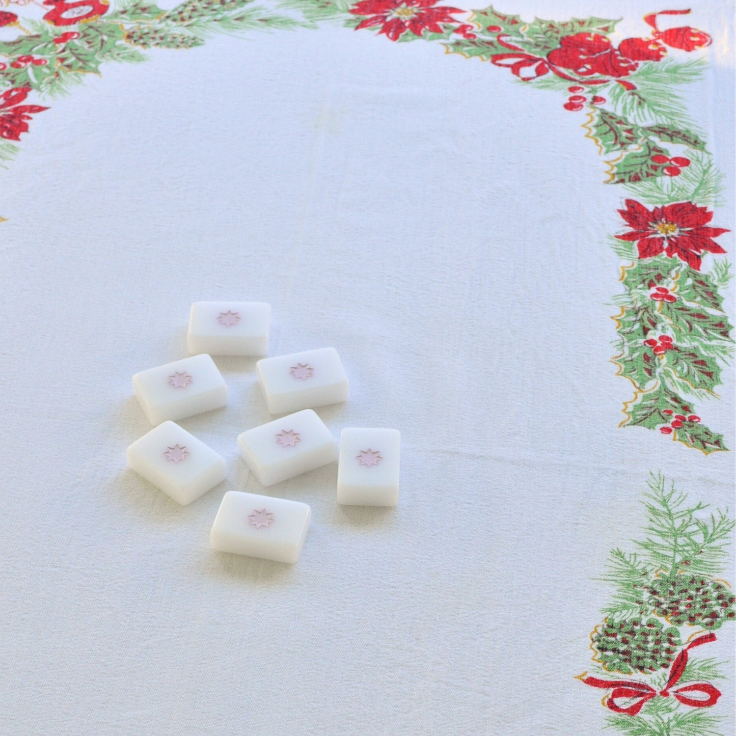 Lydia Table Covering