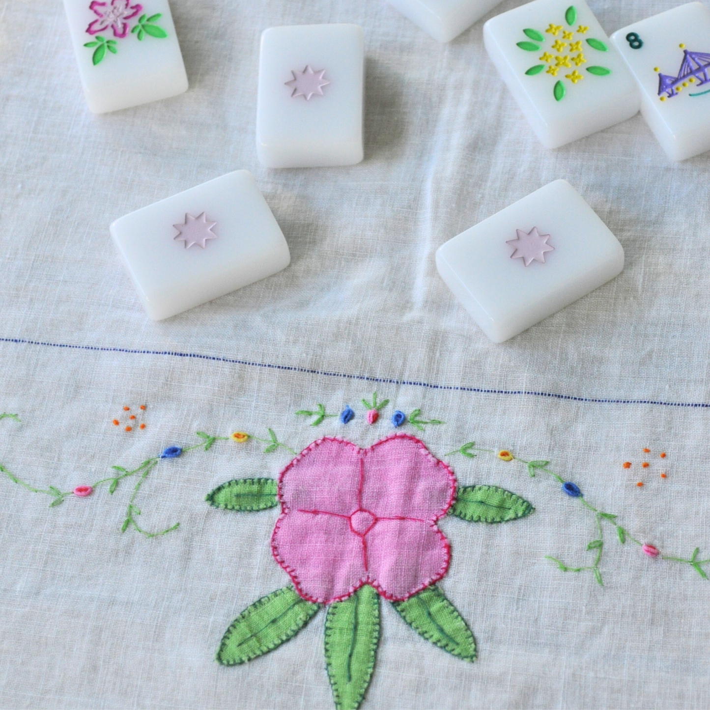 Danielle Table Covering