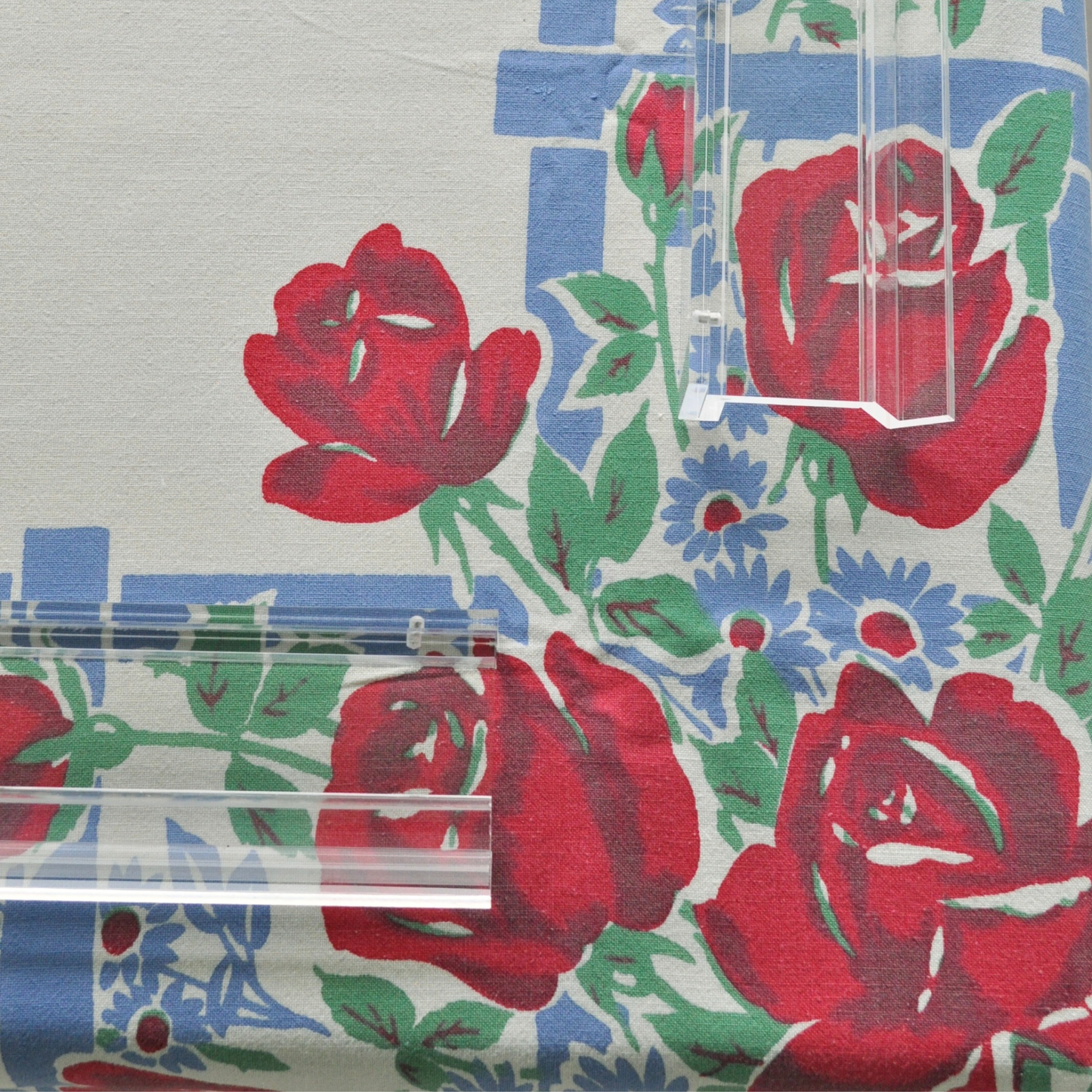 Kathleen Table Covering