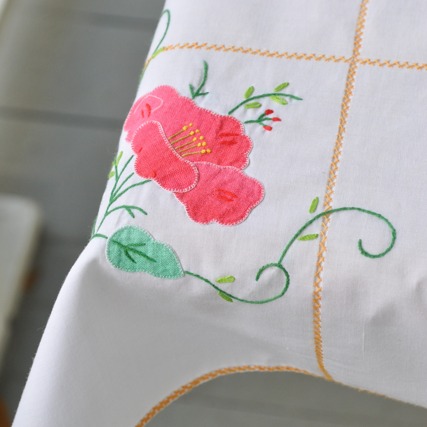 Susan Table Covering & Napkin Set