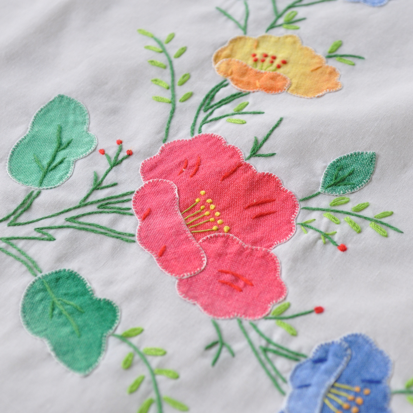 Susan Table Covering & Napkin Set