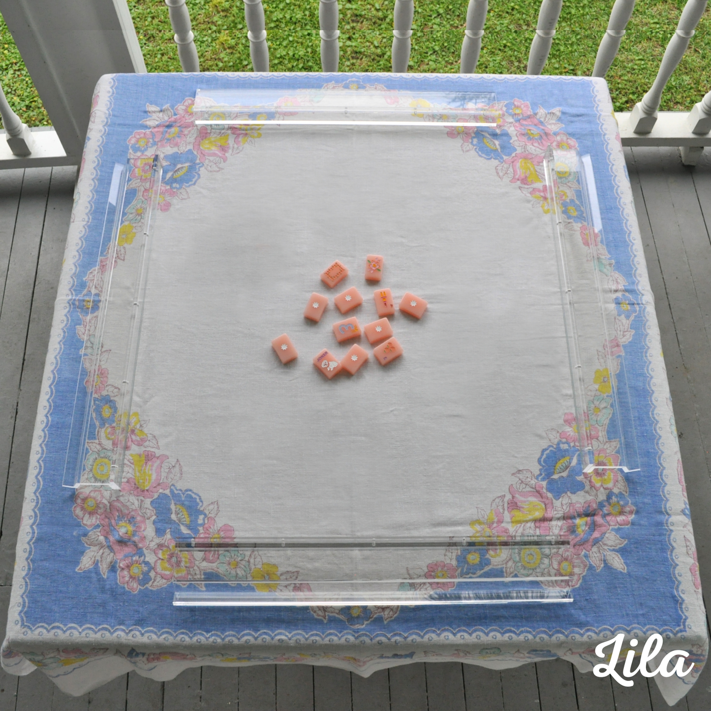 Lila Table Covering