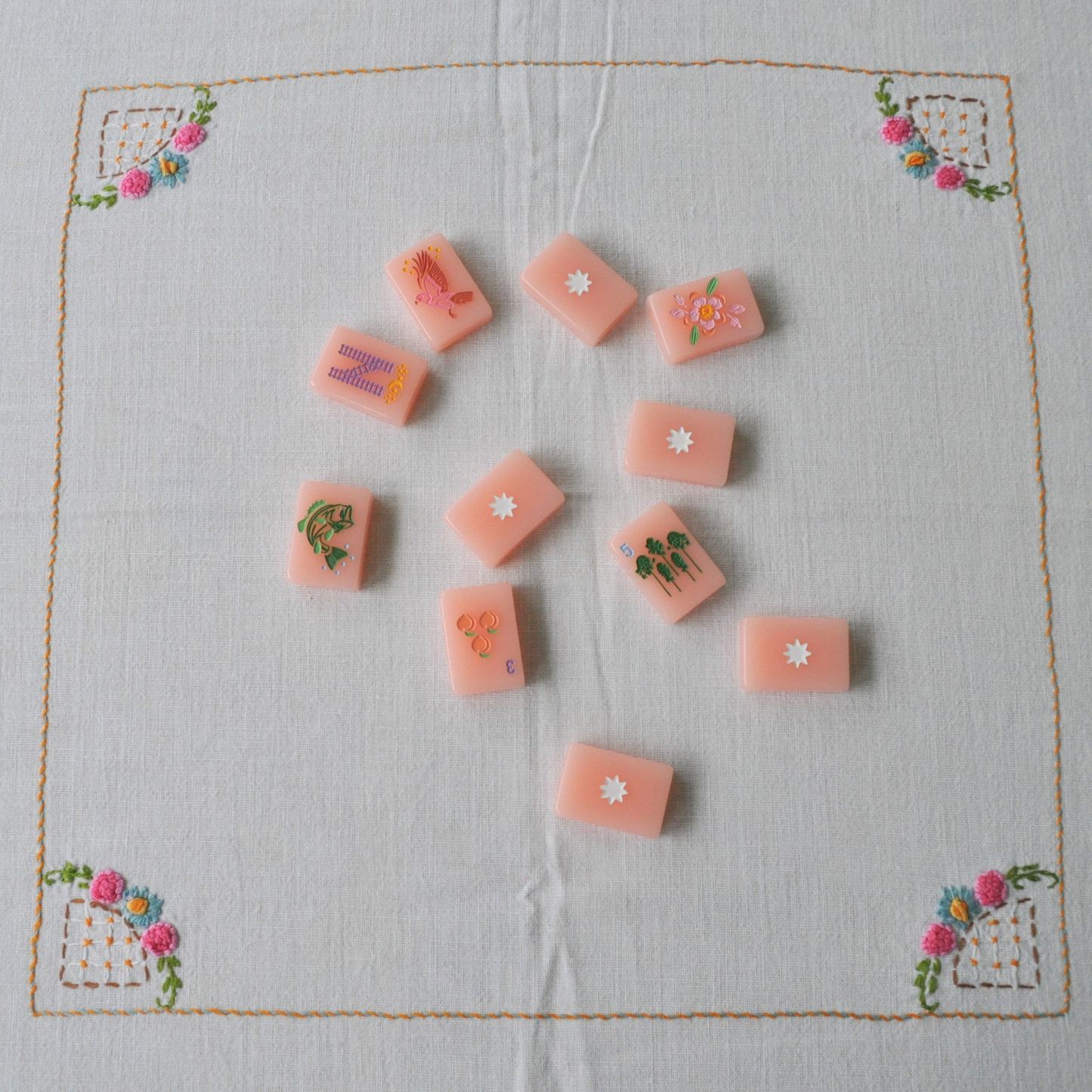 Annette Table Covering