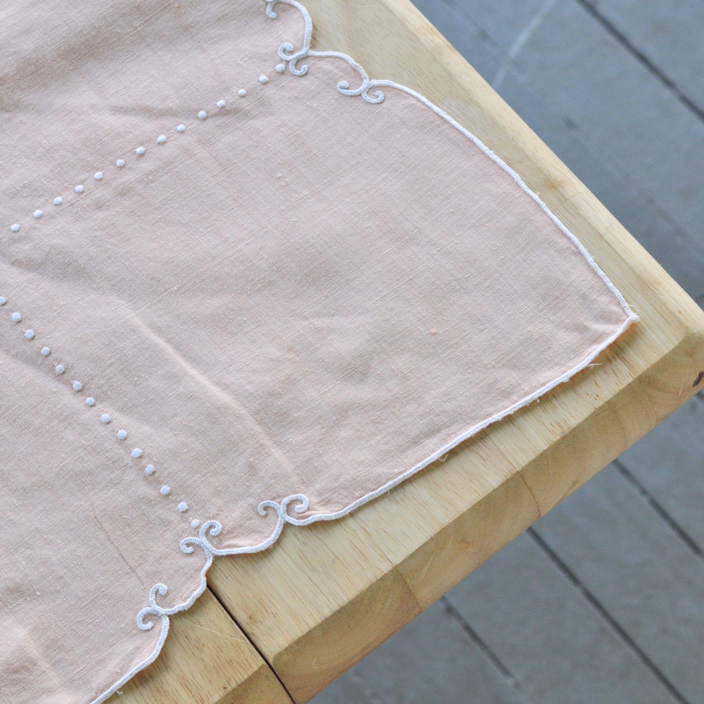 Sabra Table Covering