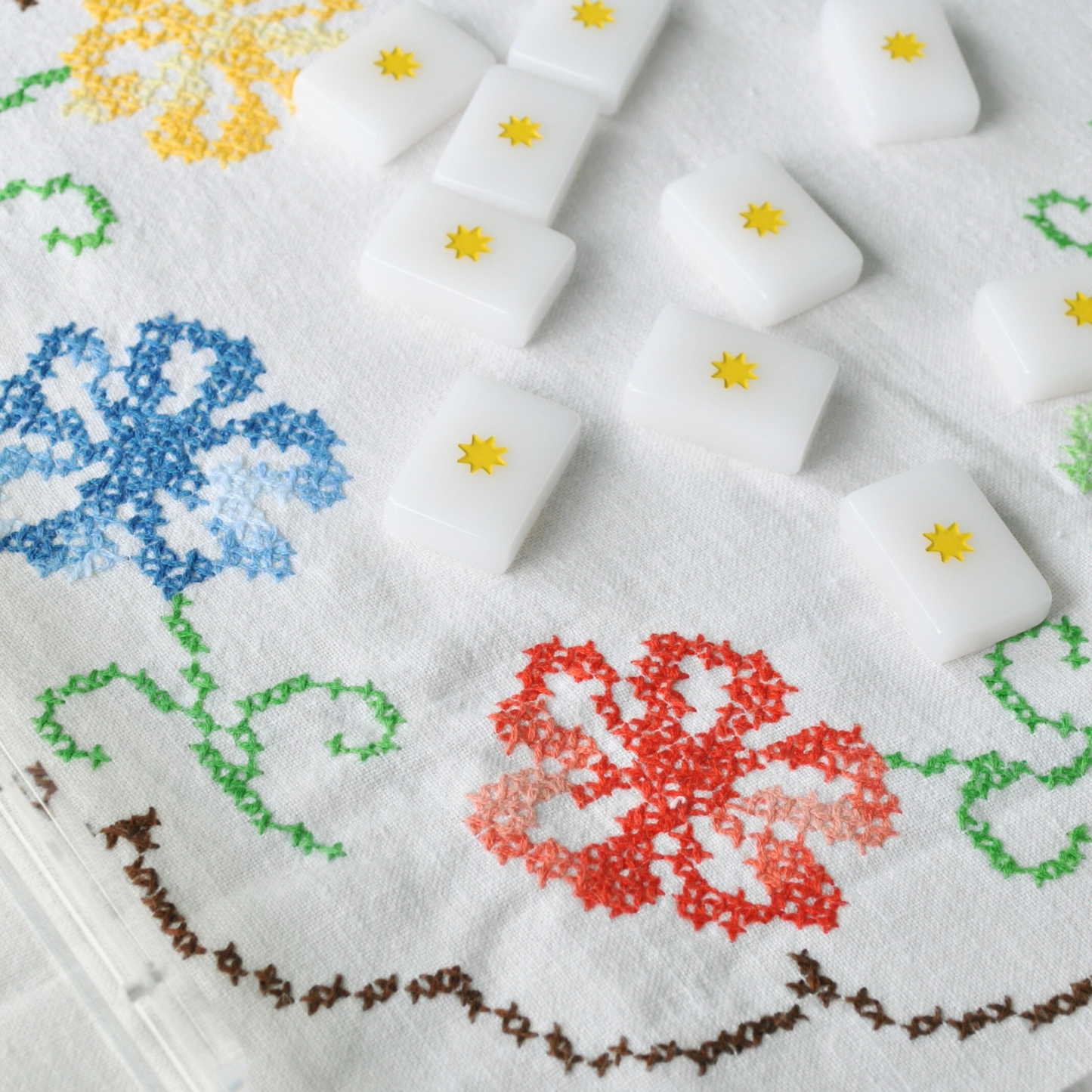 Cynthia Table Covering