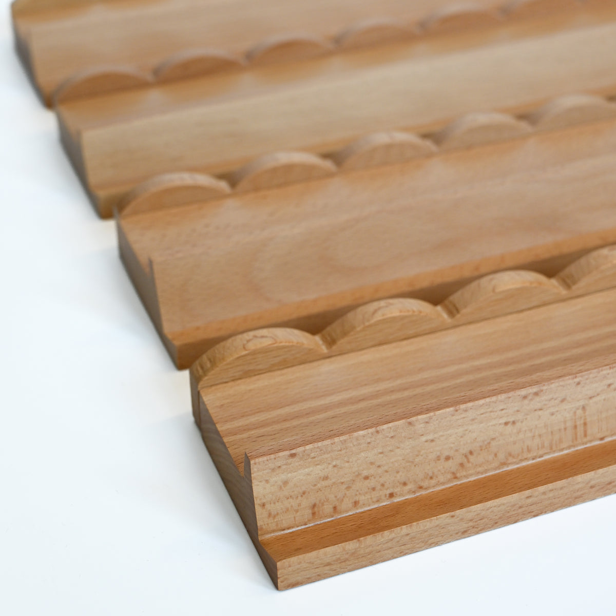 Golden Grain Beechwood Mahjong Rack and Pusher, Set of 4